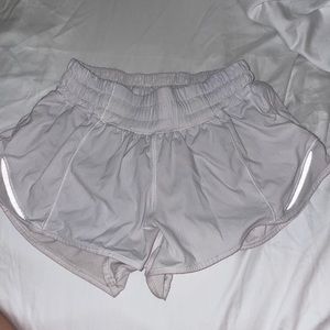 White size 0 lululemon shorts